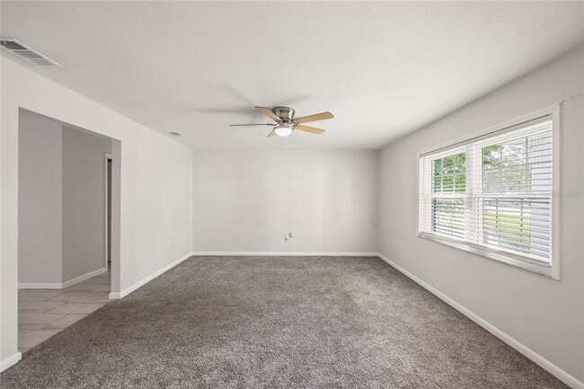 Building Photo - 934 Point View Ln