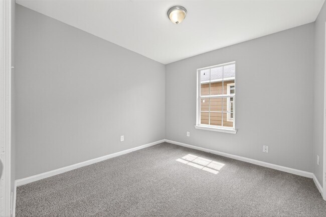 Building Photo - 7511 Dyer St