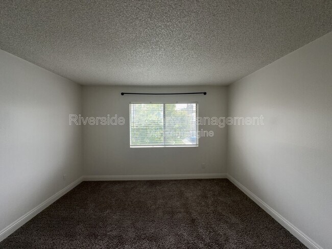 Building Photo - 2255 Cahuilla St