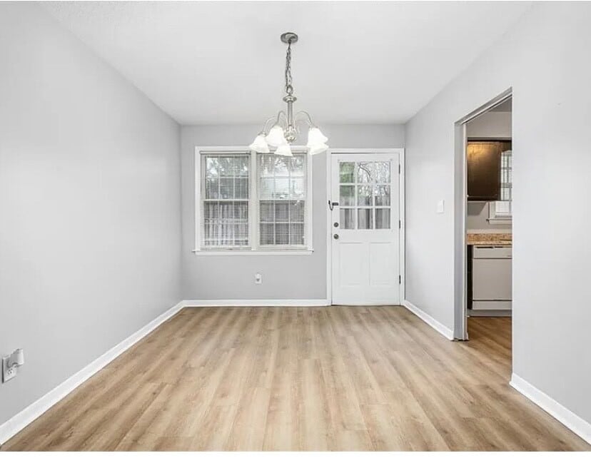 Building Photo - 514 Peele St