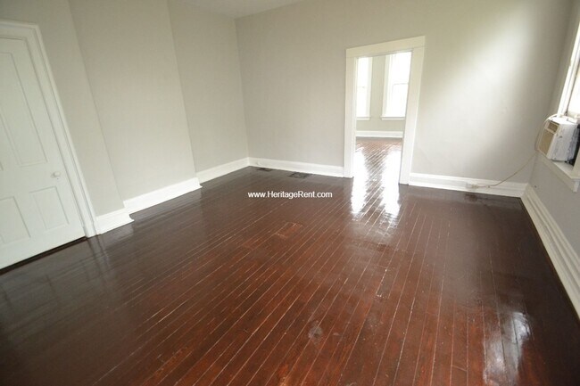 Building Photo - 3707 Glenway Ave
