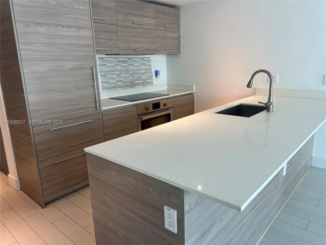 Building Photo - 1300 S Miami Ave