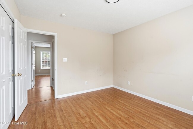 Building Photo - 558 Wiregrass Rd