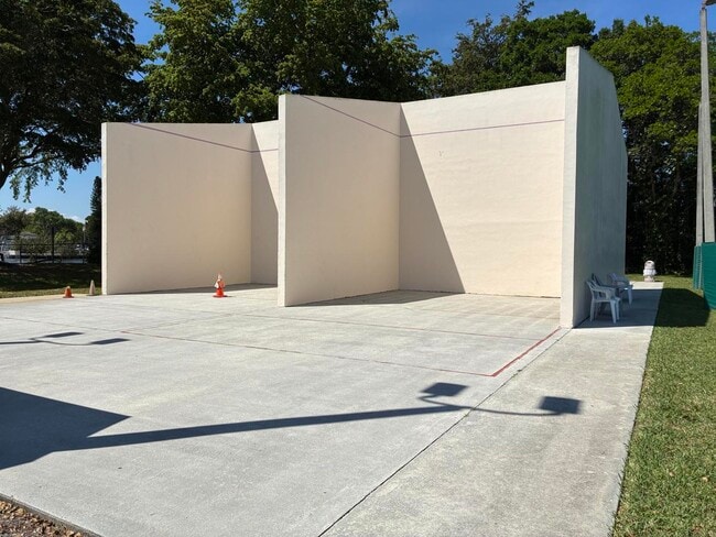 Building Photo - 3460 NW 47th Ave