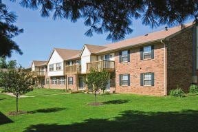 Primary Photo - Lincolnshire Apartments