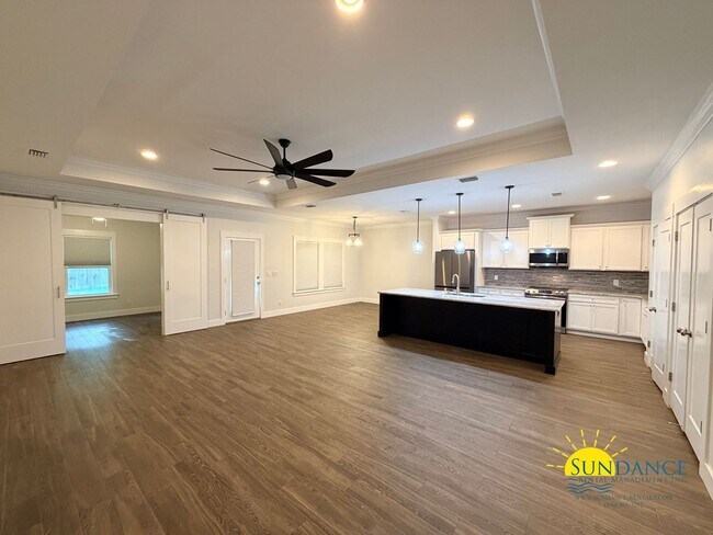 Building Photo - Spacious 5-Bedroom Home in Northern Pines, Fort Walton Beach!