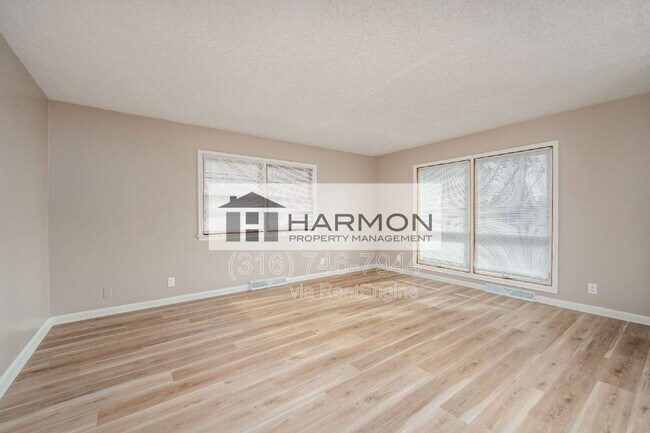 Building Photo - 8514 W 9th St N