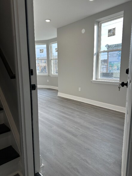 Building Photo - 3034 N 22nd St