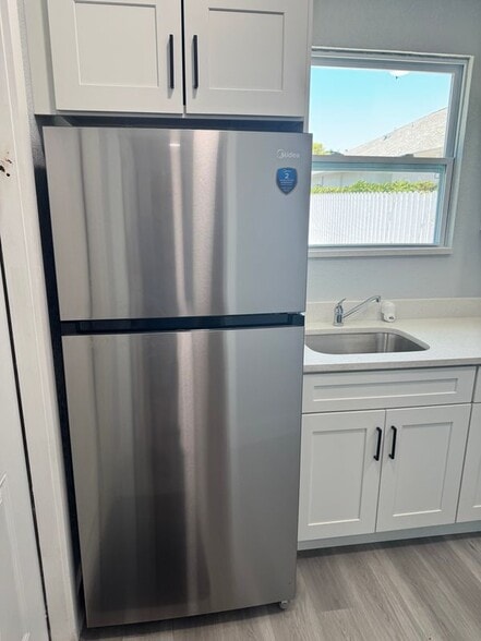 Building Photo - 803 E Cayuga St