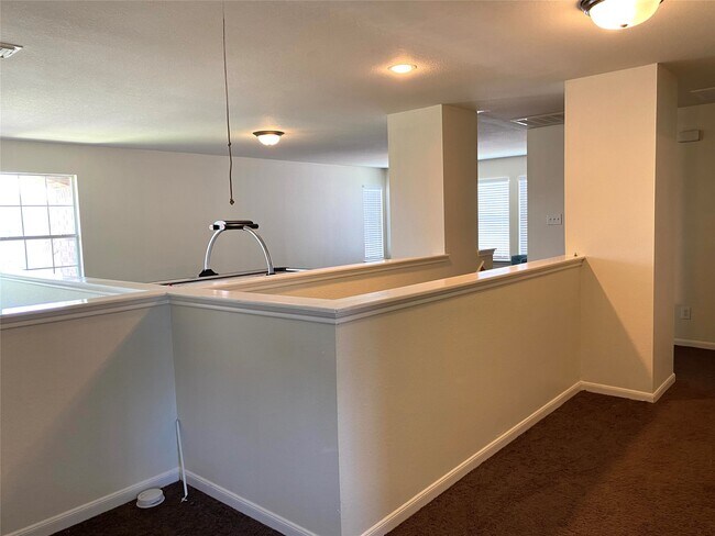 Building Photo - 8138 Wooded Terrace Ln