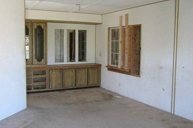 Building Photo - 44700 CA-371