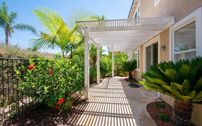 Building Photo - 3 Bd Home in the San Raphael Gated Community!