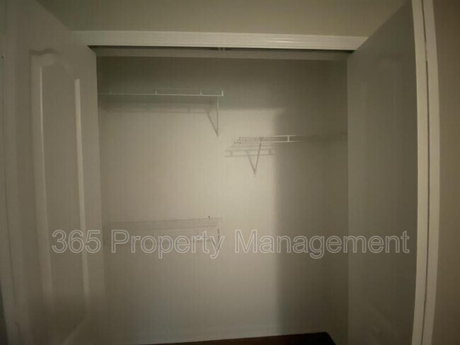 Building Photo - 3928 Champagne Ave