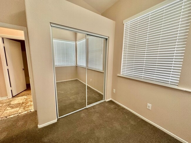 Building Photo - Darling one story home