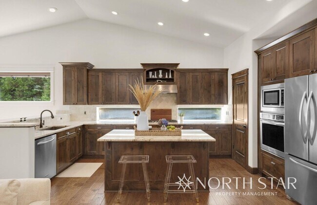 Building Photo - Beauty on Bull Mountain - Lease through Ma...