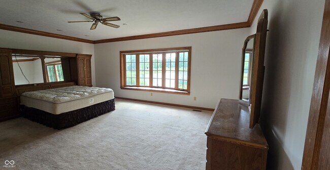 Building Photo - 9628 Summerlakes Dr