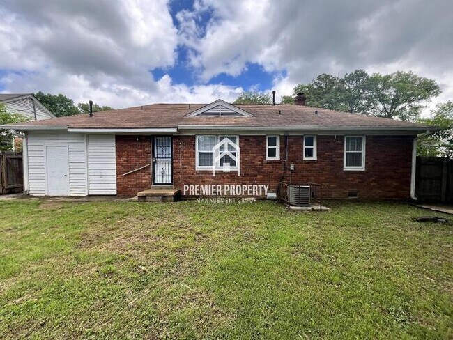Building Photo - 1773 Dearing Rd