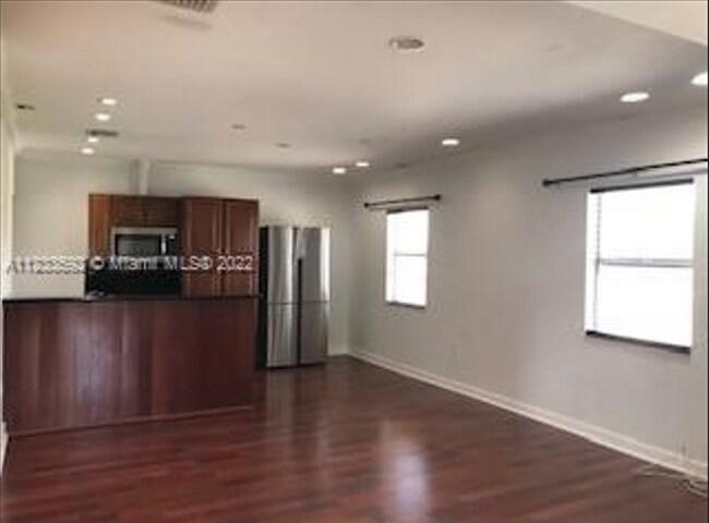 Building Photo - 2836 SW 2nd St