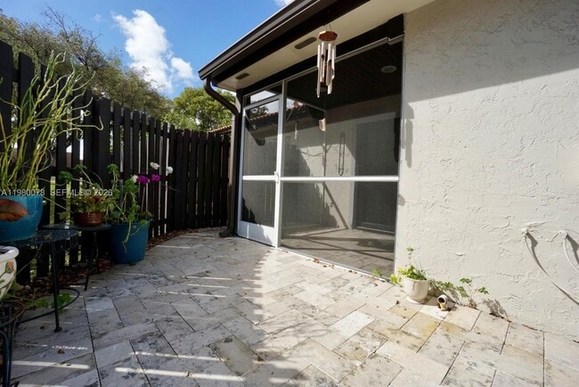 Building Photo - 14970 SW 49th Ln