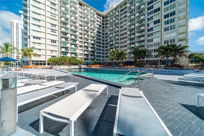 Building Photo - 1200 West Ave