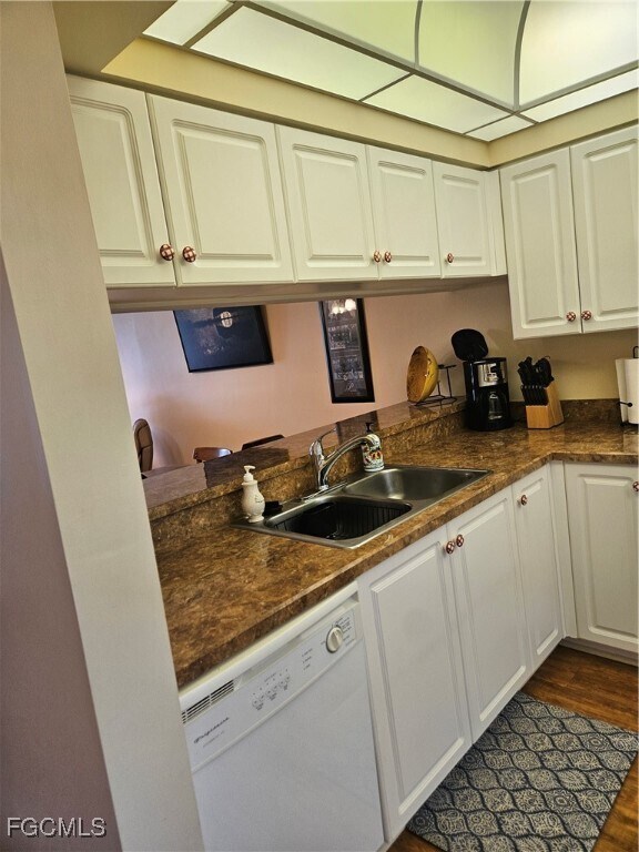 Building Photo - 14901 Park Lake Dr