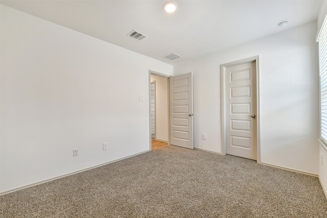 Building Photo - 9710 Wall St