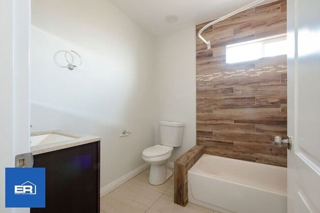 Building Photo - 3 Bed Home in Los Angeles CA for Rent 90033 Garage Available