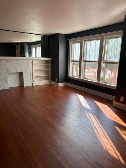 Primary Photo - 69 Avery Ave