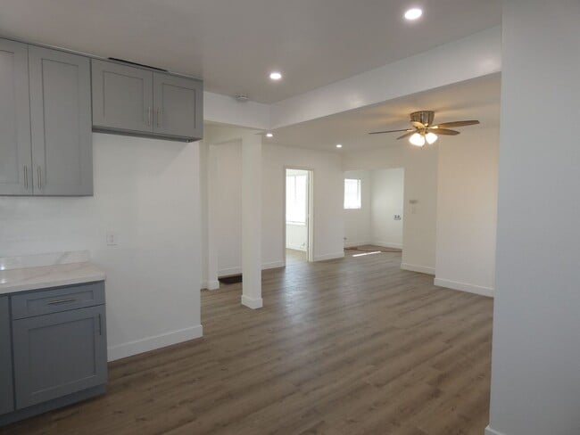 Building Photo - ***COMING SOON***$500 OFF 1ST MONTH*** SPA...