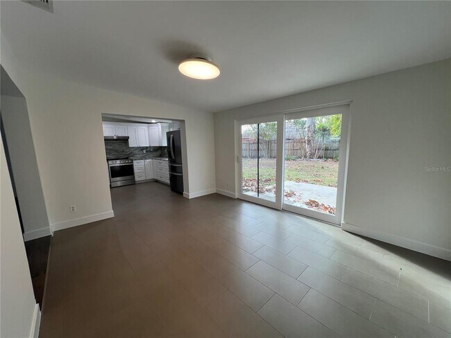 Building Photo - 5398 27th Ave N