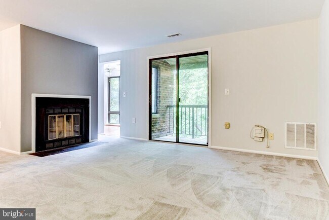 Building Photo - 18110 Chalet Dr