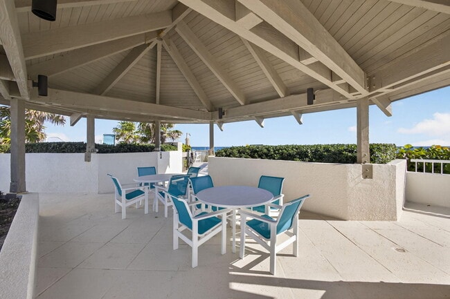 Building Photo - 5280 N Ocean Dr