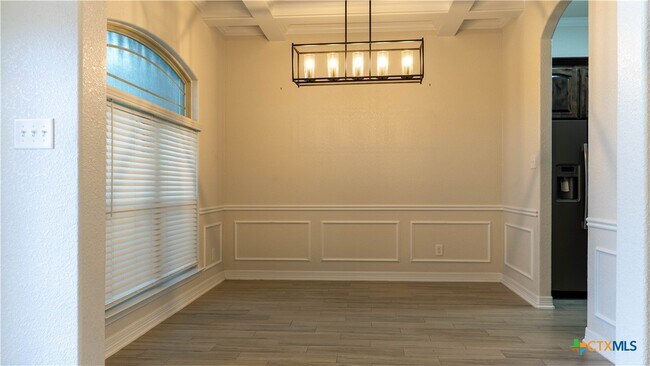 Building Photo - 8006 Preston Hollow Dr