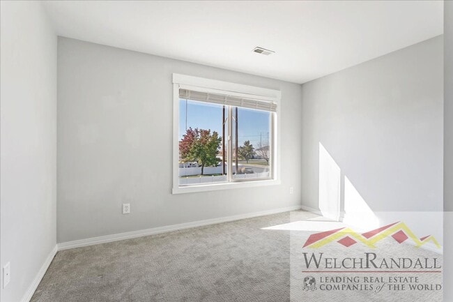 Building Photo - Beautiful Single-Family Home in Kaysville