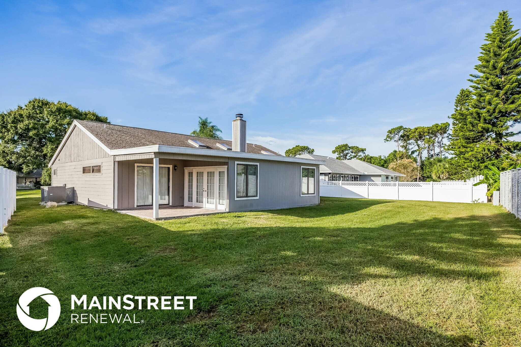 Building Photo - 1253 Paradise Way