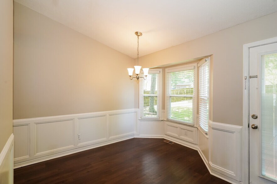 Building Photo - 408 Dellwood Dr