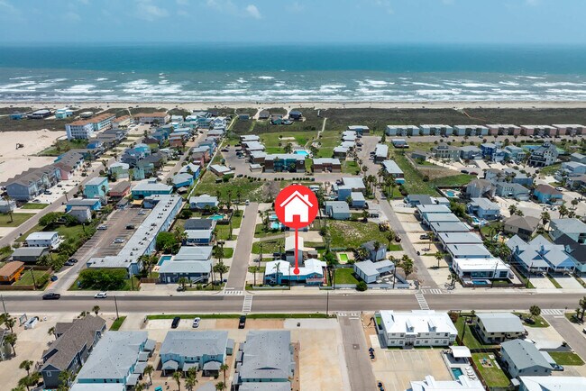 Building Photo - 602 N Palimino Dr