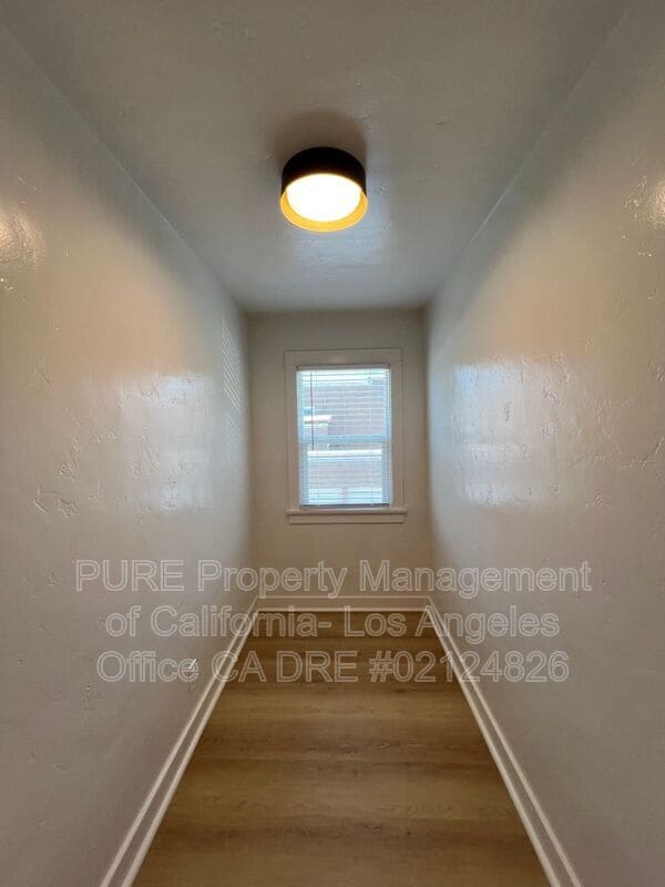 Building Photo - 625 W 23rd St
