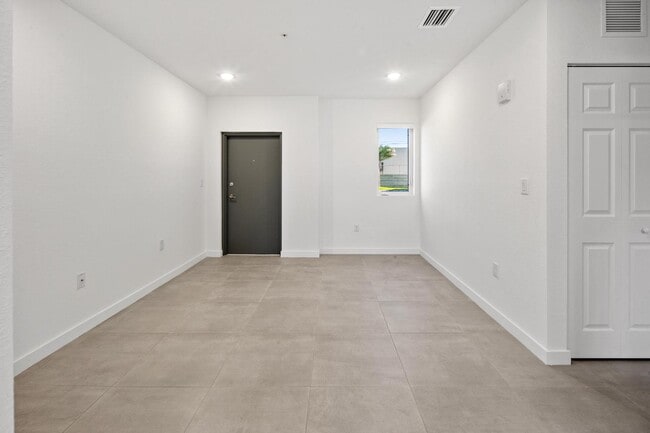 Building Photo - 1295 W 69th St