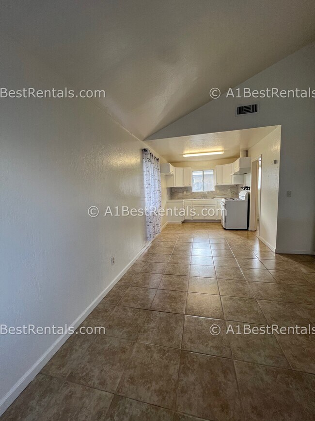 Building Photo - 13040 Welch St