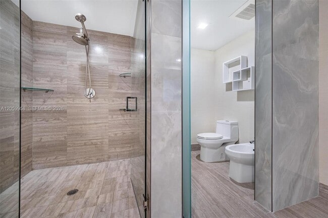 Building Photo - 3951 S Ocean Dr