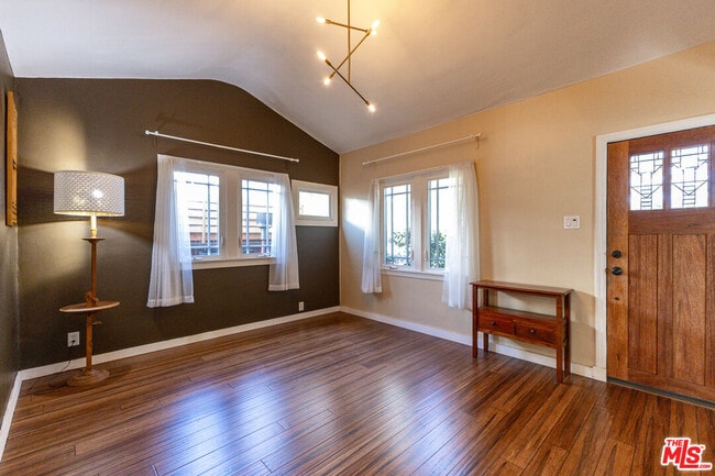 Building Photo - 3418 Greensward Rd