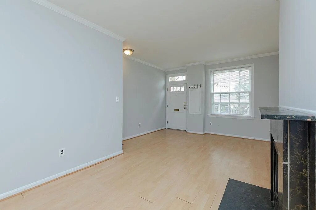 Building Photo - 955 25th St NW