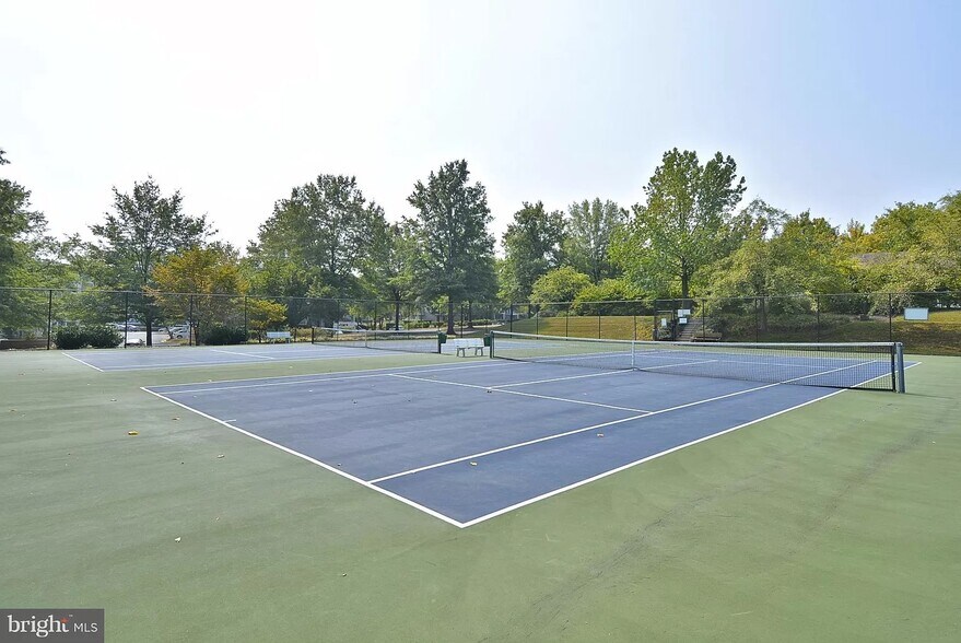 Building Photo - 5708 Chapman Mill Dr