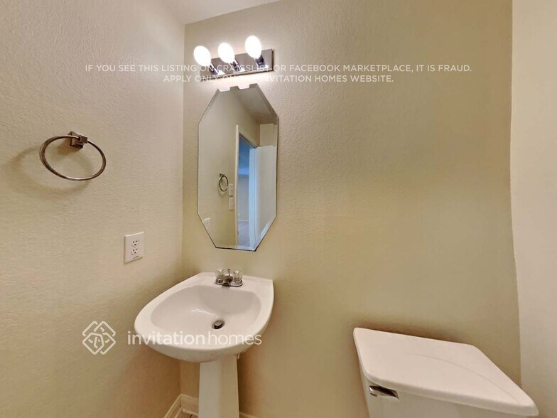 Building Photo - 22114 Orchard Dale Dr