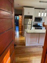 Building Photo - 77 Sterling St