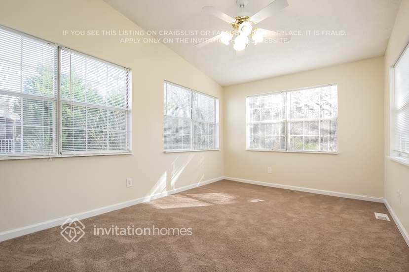 Building Photo - 1675 Watercrest Cir