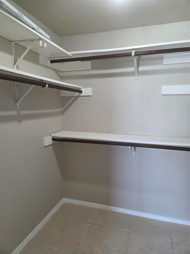 Building Photo - 14777 Wunderlich Dr