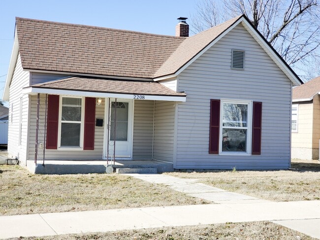 Building Photo - 2208 Bird Ave