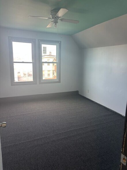 Building Photo - 220-222 Beardsley Street, 3rd floor